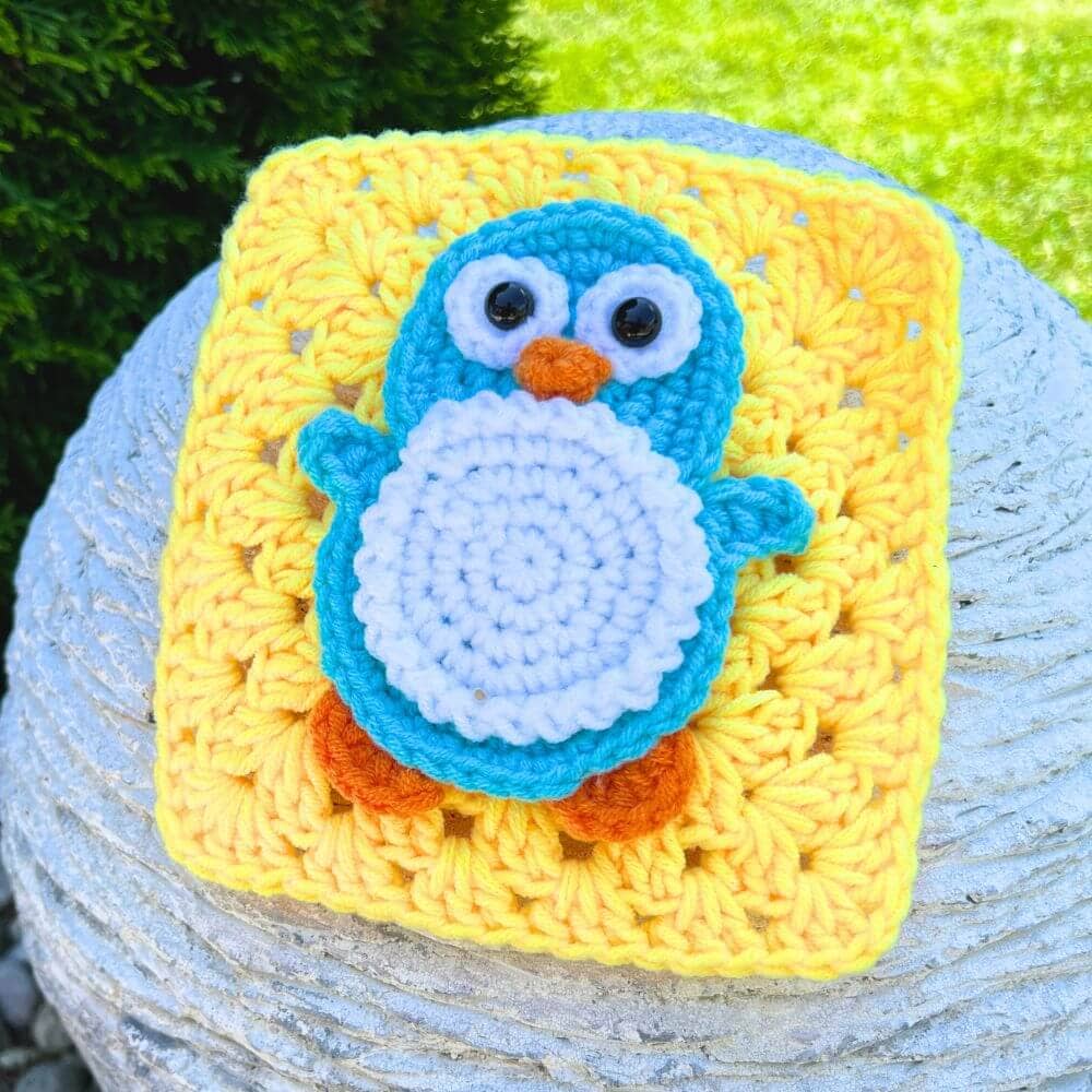 Penny The Penguin - Granny Square Crochet Kit
